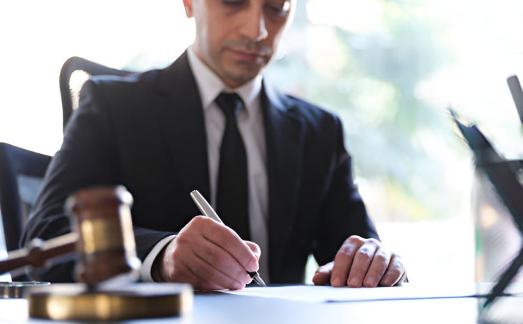  What to Do If You’re Arrested or Charged With a Crime